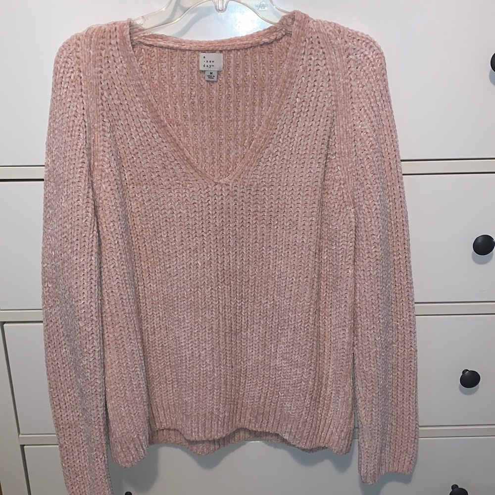 A New Day target brand V neck soft pink sweater